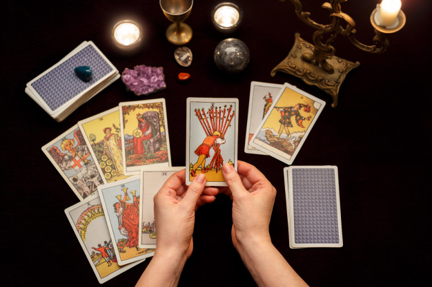Bói bài Tarot: Nguyên nhân gì khiến tâm trạng của bạn thay đổi lên xuống thất thường?