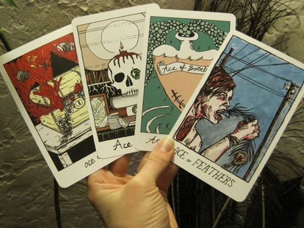 Bói bài Tarot: Đi tìm nguyên nhân vì sao bạn cứ 