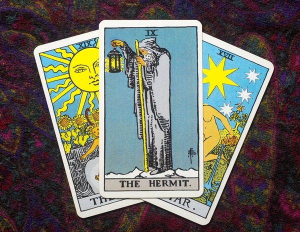 Bói bài Tarot: Bạn có dễ dàng bị người khác nhìn thấu tâm can không?