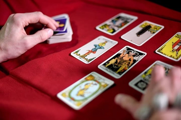 Bói bài Tarot: Sau khi chia tay, hai người vẫn có thể tiếp tục làm bạn hay trở thành kẻ thù của nhau?