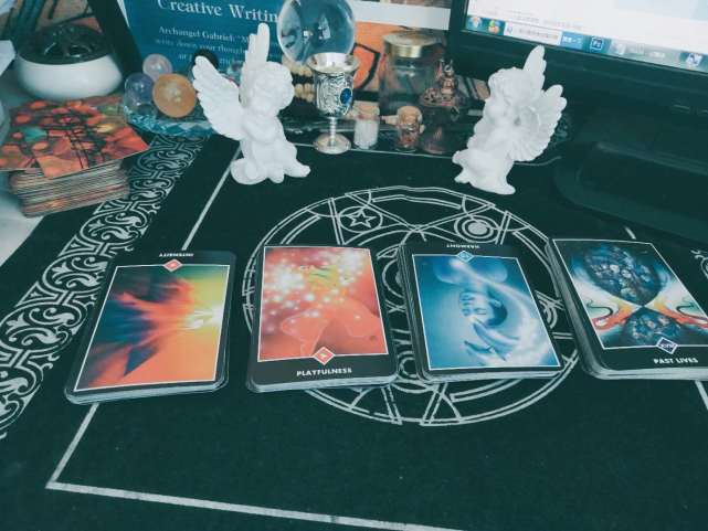 Bói bài Tarot: Sau Tết bạn có ý định đổi việc không? Bạn sẽ tìm được một công việc tốt vào năm 2021?