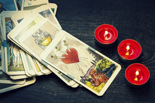 Chọn một lá bài Tarot để biết cách có cuộc sống hạnh phúc hơn