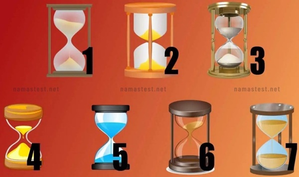 Chọn 1 đồng hồ cát và nhận thông điệp gửi đến bạn trong tháng mới