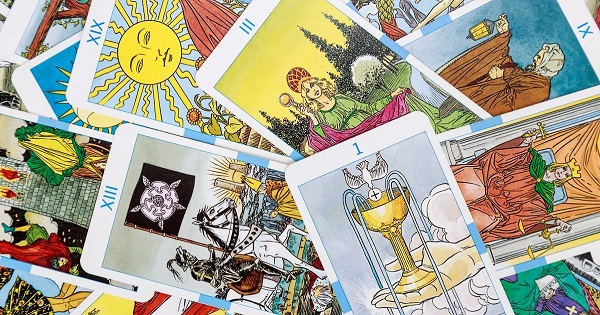 Chọn một lá bài Tarot để biết điều gì khiến bạn không thể giàu có, sung túc