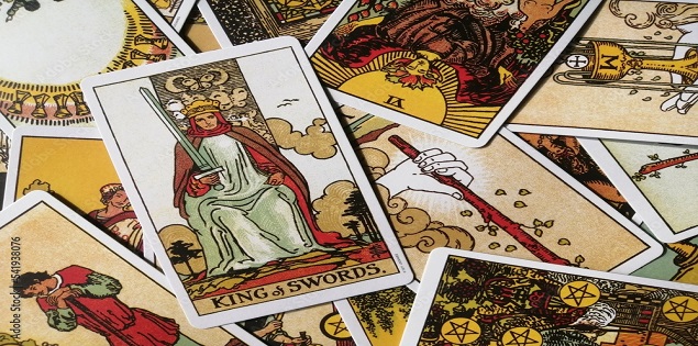 Chọn một lá bài Tarot để biết chuyện tình cảm của bạn sẽ tiến triển như nào