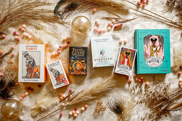 Chọn một lá bài Tarot để tìm hiểu xem nửa kia chấm ngoại hình của bạn bao nhiêu điểm