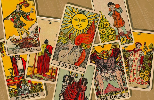 Chọn một lá bài Tarot và khám phá cuộc đời bạn giống thể loại phim nào